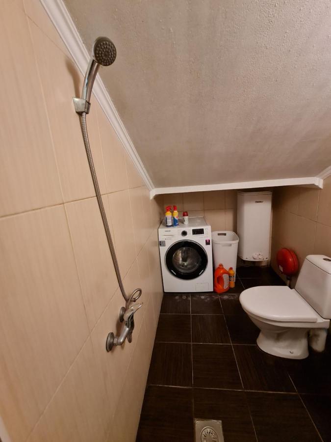 Студіо На Кoновальця Apartment Lviv Luaran gambar