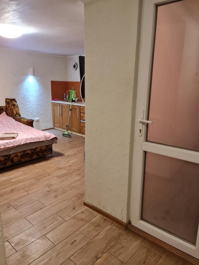 Студіо На Кoновальця Apartment Lviv Luaran gambar